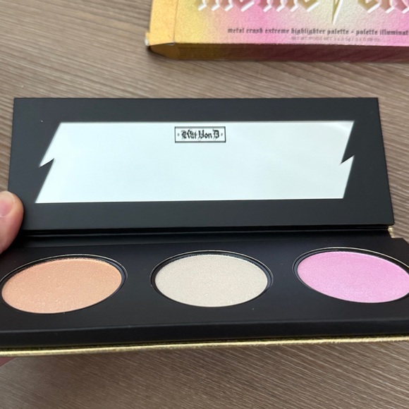 New kat von d glitter crush highlighter palette - Picture 4 of 4